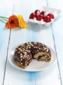 Tsoureki with praline paste and chocolate