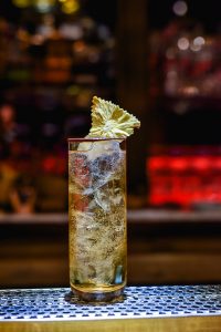 42 Barstronomy: Κομψό και δημιουργικό fine drinking
