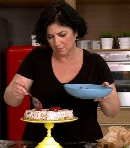 Cheesecake δίχρωμο με φράουλες