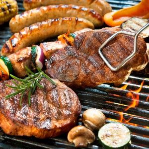 BBQ: Ο έξυπνος τρόπος για να ανάψετε γρήγορα τα κάρβουνα