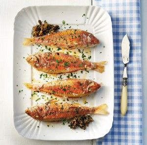 Fried red mullet stuffed with garlicky breadcrumbs