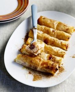 Cream cheese filo rolls with honey, cinnamon and walnuts