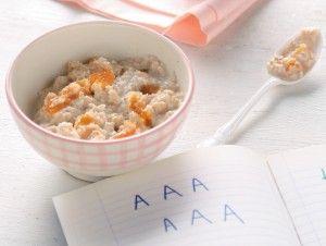 Breakfast apricot & apple oatmeal