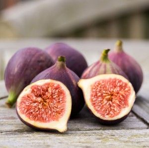 Ποιες είναι οι αγαπημένες συνταγές των αναγνωστών μας με σύκα;