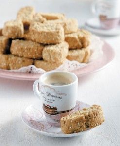 Παξιμαδάκια με γλυκάνισο, ούζο και σουσάμι