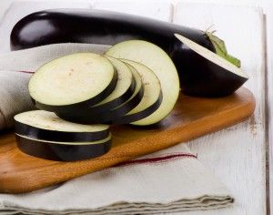 Πώς ξεπικρίζουμε τις μελιτζάνες