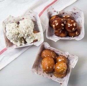 Στην Αγ. Ειρήνης κυκλοφορούν οι πιο νόστιμοι, αλμυροί, λουκουμάδες