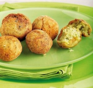 Fried fava bean puree balls