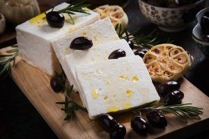 Γιατί πρέπει να δίνουμε φέτα στα παιδιά;