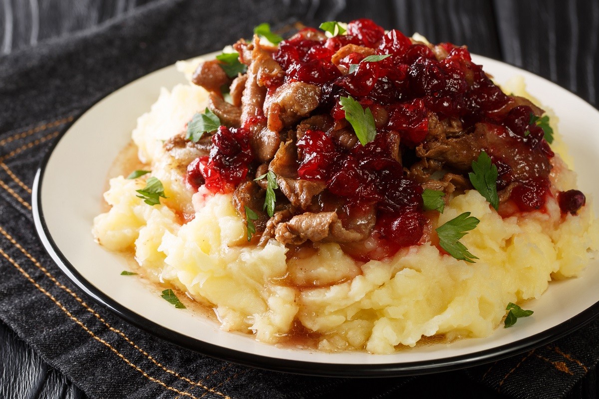 Lapland food Poronkaristys venison with mashed potatoes and ling