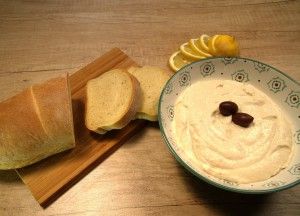 Ταραμοσαλάτα με λευκό ταραμά