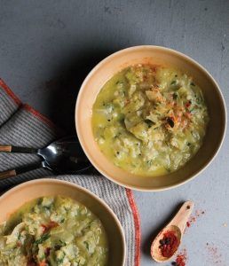 Cabbage with rice in egg-lemon sauce