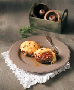 Stuffed mushrooms with minced meat and béchamel sauce