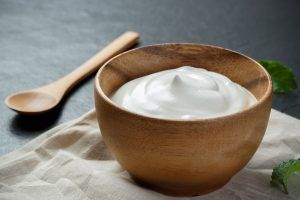 Φτιάχνουμε σπιτική sour cream