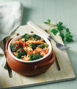 Baked shrimp with orzo and broccoli