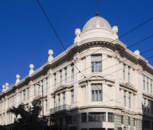 Σε γαστρονομικό πολυχώρο μετατρέπεται η Στοά Αρσακείου