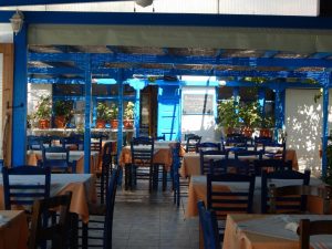Στο Αρχιπέλαγος της Κύθνου θα δοκιμάσεις υπέροχο σφουγγάτο!