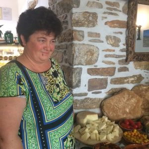 Για αυθεντικές γεύσεις στον Πύργο της Αμοργού