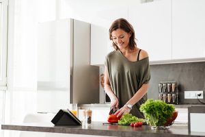 4 τρόποι για να ετοιμάσετε το γεύμα σας πιο γρήγορα