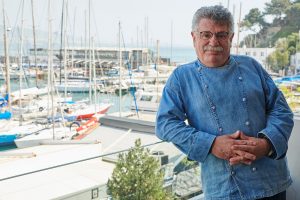 To μήνυμα του Λευτέρη Λαζάρου για τη νέα αρχή του Varoulko