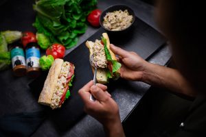 Σάντουιτς με τονοσαλάτα