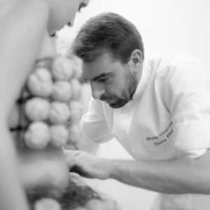 Chef Stories: Χρήστος Βέργαδος, ο γητευτής της σοκολάτας