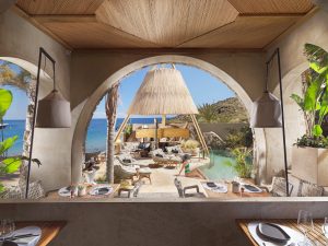Χρυσή διάκριση του Kensho Psarou Beach Restaurant στα Greek Hospitality Awards