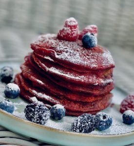 Red velvet pancakes με παντζάρι