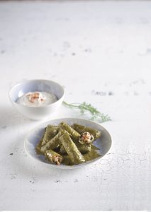 Πώς προτιμούν τα ντολμαδάκια οι αναγνώστες του Cantina; Με κιμά ή γιαλαντζί;