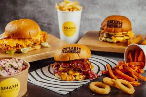 Smash Burger: το νέο hot burger spot της πόλης