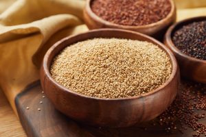 Σπόροι Chia και κινόα vs ρύζι και μακαρόνια: Ποιες είναι οι πιο θρεπτικές επιλογές