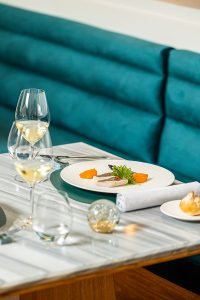 Επίσκεψη στο γαλλικό ρεστοράν Le Pavillon. Η Θάλεια Τσιχλάκη δοκίμασε και σχολιάζει.