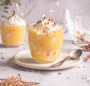Lemon pie με κουραμπιέ σε ποτήρι