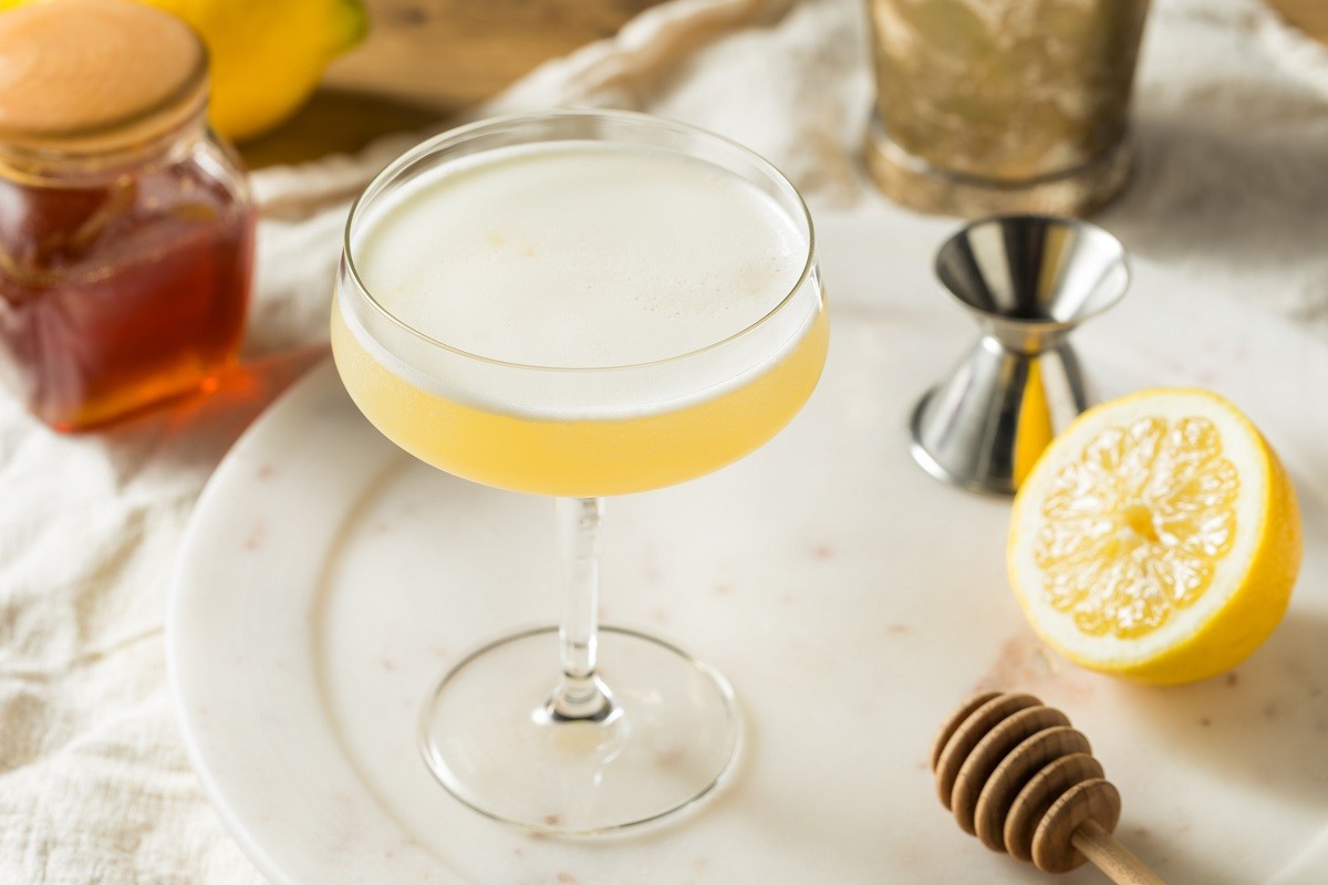 Boozy Bees Knees Gin Cocktail