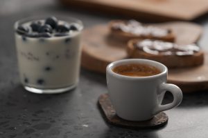 Ήξερες ότι ο ελληνικός καφές εξασφαλίζει μακροζωία;