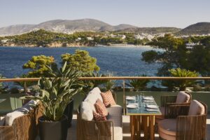 Στο Beefbar Athens δεν πας μόνο για το κρέας αλλά και για τα κοκτέιλ
