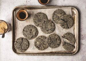 Υγιεινό σνακ για τα παιδιά: cookies με ταχίνι, χωρίς ζάχαρη
