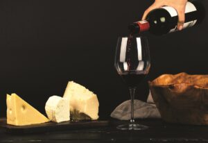 Wine pairing: Βασικές συμβουλές από τον Master of Wine Κωνσταντίνο Λαζαράκη