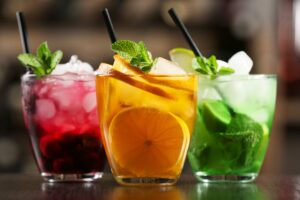 5 εύκολα cocktails με μόλις 3 υλικά
