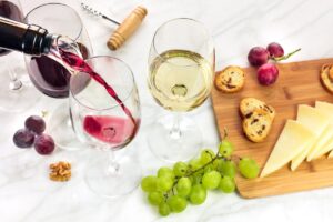 Wine pairing: Ποιοι είναι οι σωστοί συνδυασμοί ανάλογα με τον τρόπο μαγειρέματος ενός πιάτου;