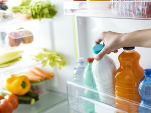 5 τρόφιμα που δεν πρέπει να βάζετε ποτέ στην πόρτα του ψυγείου