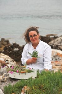 Σταυριανή Ζερβακάκου: 5 συνταγές από τη Μανιάτισσα σεφ που λάτρεψαν οι Αθηναίοι foodies