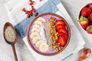 Acai bowl: Tι είναι και πώς να το φτιάξετε στο σπίτι