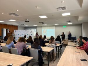 «Αγκαλιάζοντας την Ισότητα» την Παγκόσμια Ημέρα της Γυναίκας
