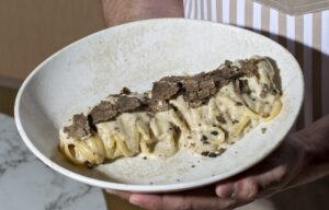 Cacio e pepe από το νέο ιταλικό της Πραξιτέλους