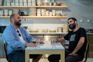 Σ. Μανουσέλης vs Γ. Λουκάκης: Ποιο είναι το μέλλον της ελληνικής ταβέρνας;