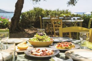 Οι 15 κορυφαίες ταβέρνες της Πελοποννήσου