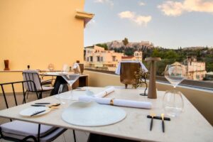 Makris Athens: Η νέα, πολλά υποσχόμενη, γαστρονομική άφιξη στην πόλη