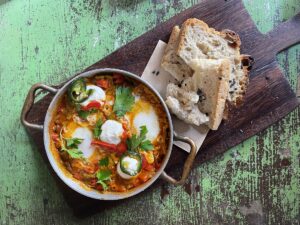 Πιάτα που αξίζει να δοκιμάσετε: Η Shakshuka στο Different Beast