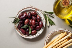 Επιτραπέζιες ελιές: ξεπίκρισμα, αποθήκευση και συντήρηση